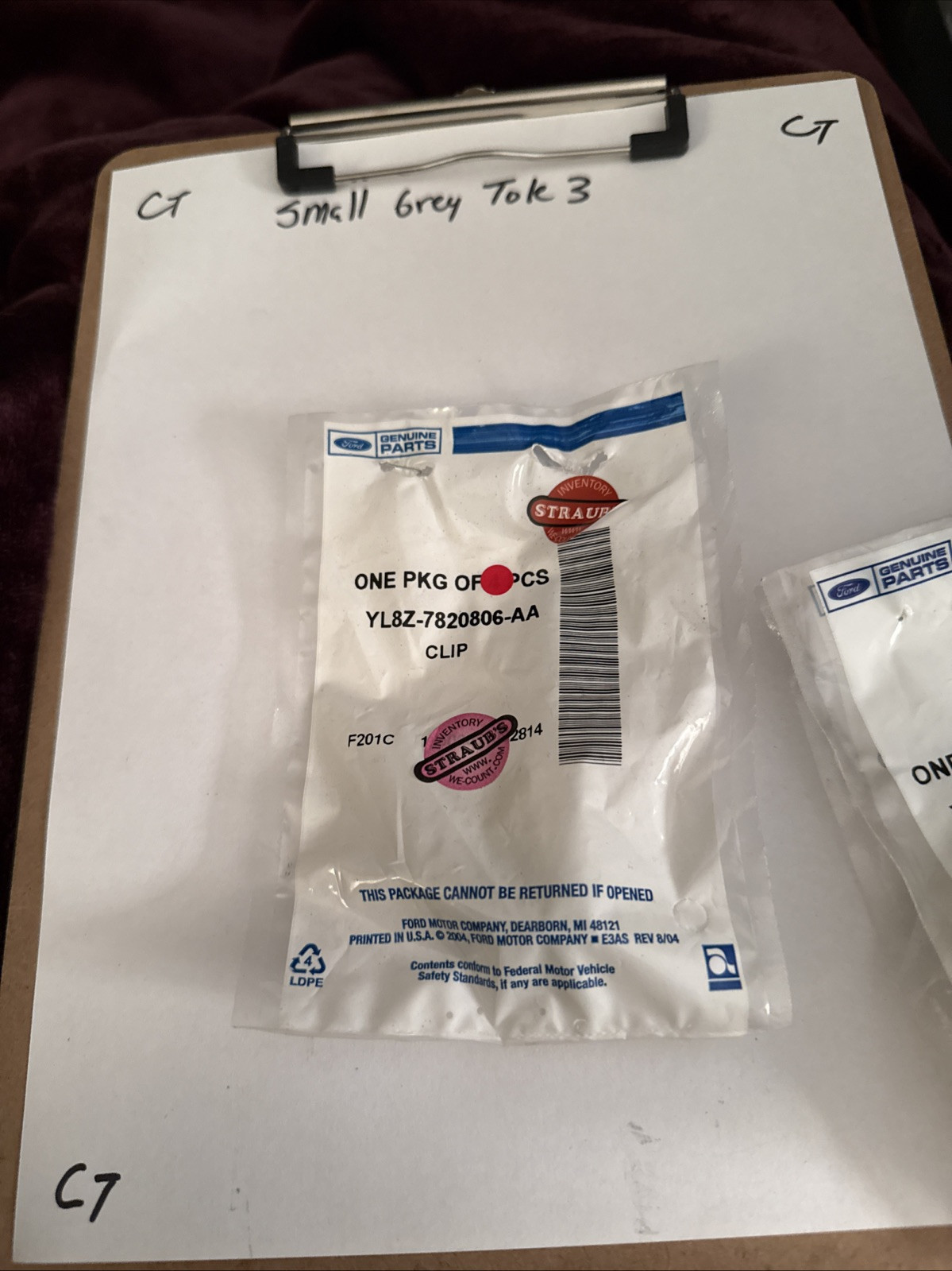 FORD OEM 01-07 Escape Rear Door Exterior Trim-Body Side Mldg Clip YL8Z7820806AA