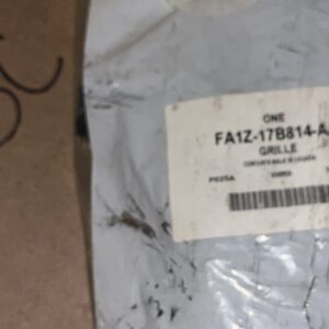 Ford FA1Z-17B814-AA Passenger Right Side Grille