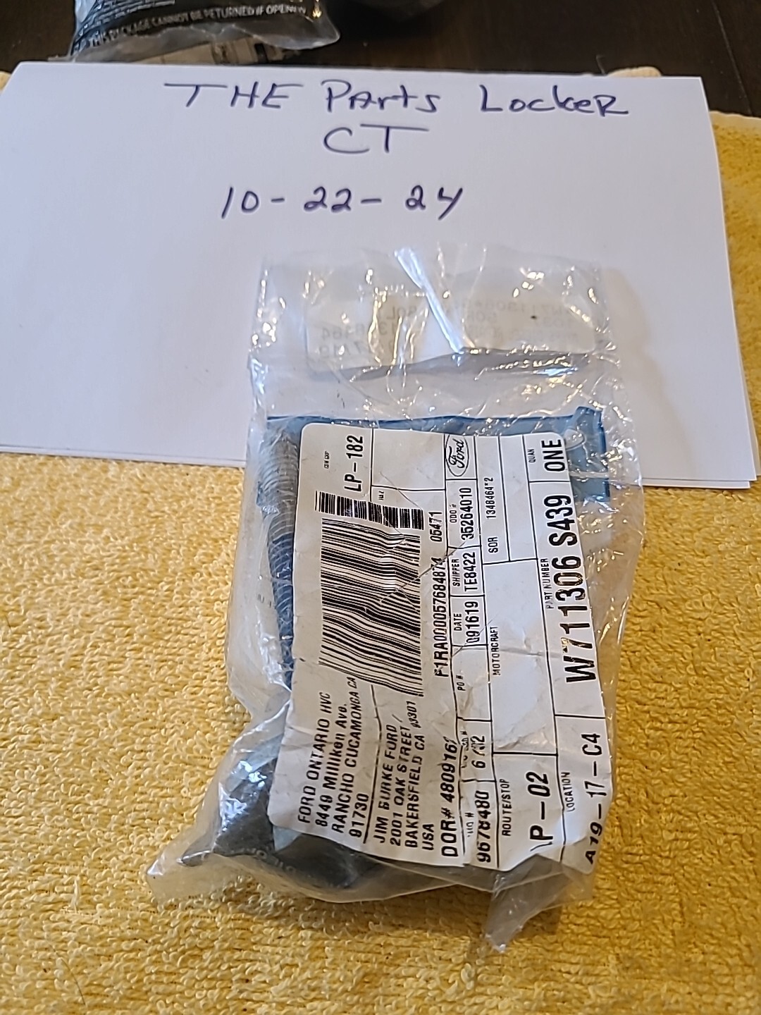 Genuine Ford Center Insulator Bolt -W711306-S439 - Image 3