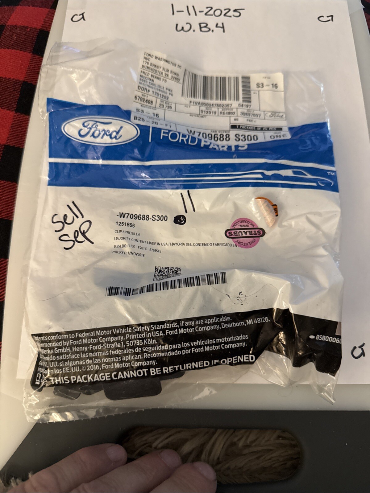 Genuine Ford Insulator Retainer Clip -W709688-S300 Sold Individually