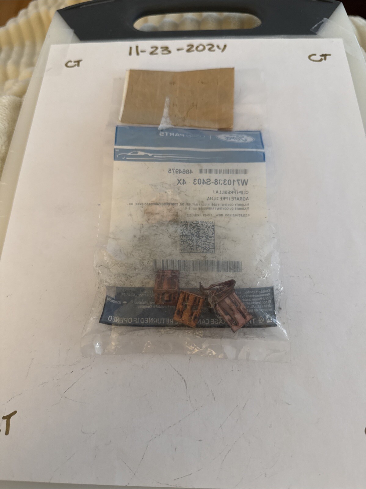 Genuine Ford Lower Center Pillar Trim Retainer Clip W710338-S403 (qty. 4) - Image 3