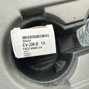 Genuine Ford Oem PCV Valve Motorcraft EV-228-B F6DZ-6A666-EA New IN CT