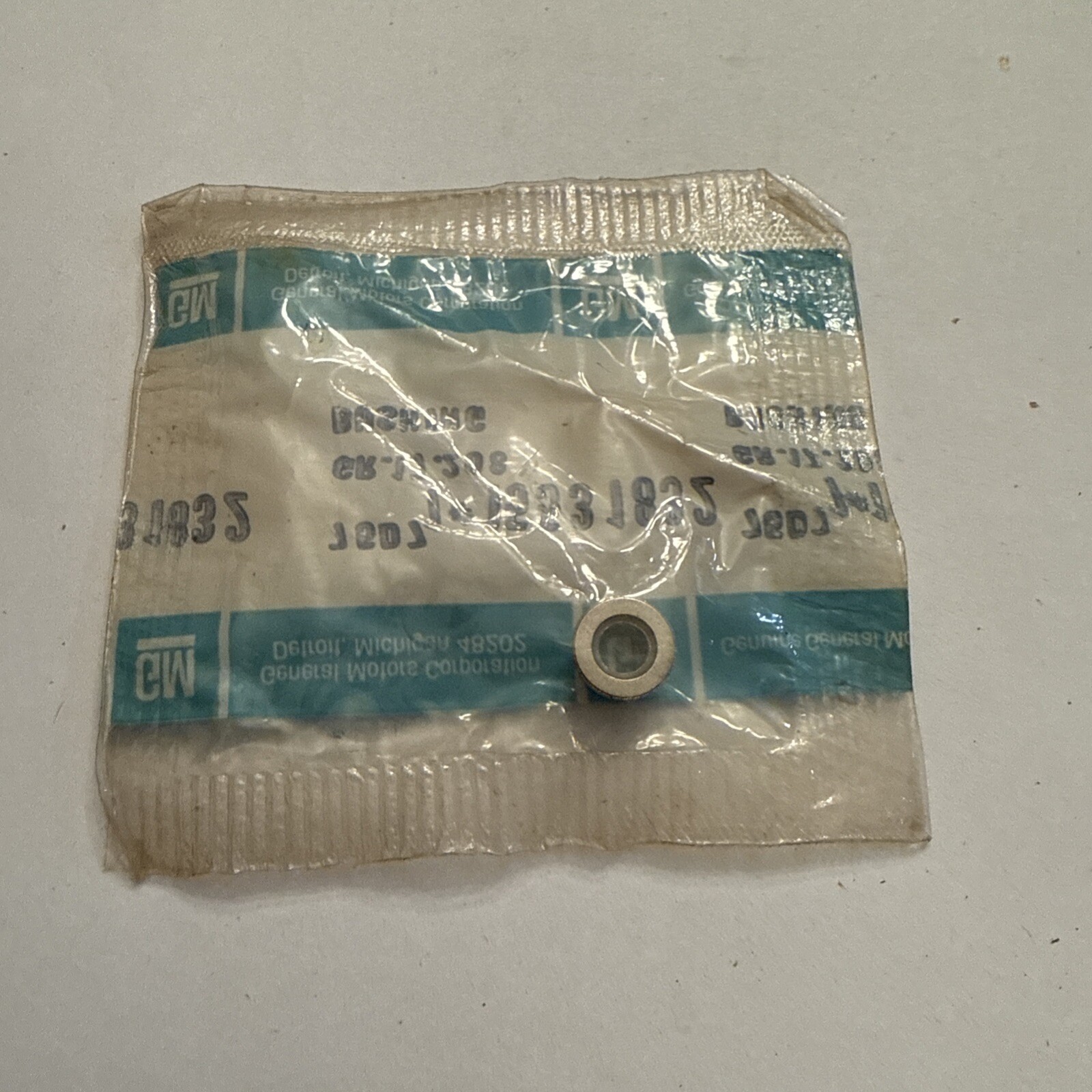 Genuine GM - 15531832 - NOS - Lot Of 1 - Image 3