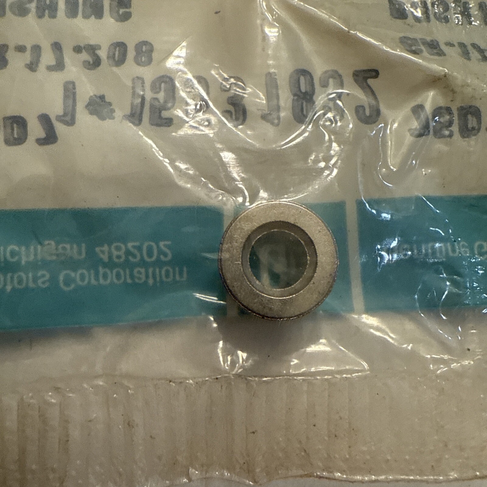 Genuine GM - 15531832 - NOS - Lot Of 1 - Image 4