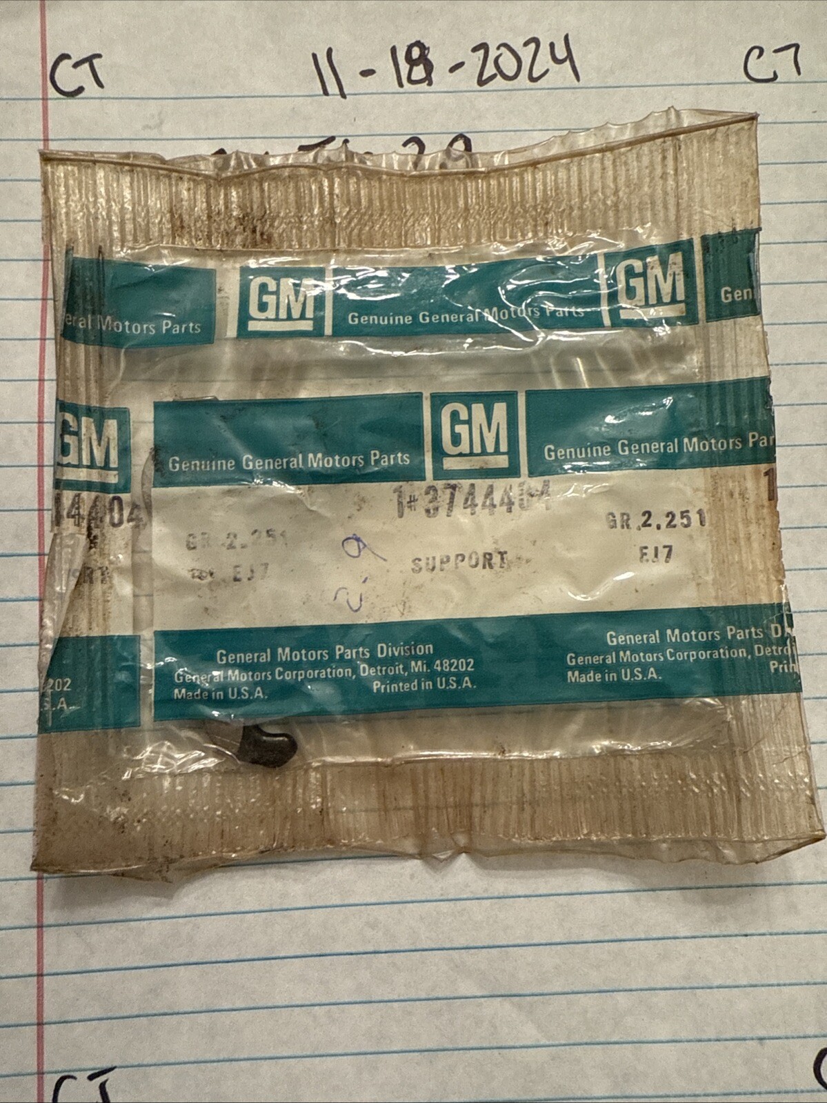 Genuine Gm OEM Nos 3744404 Support