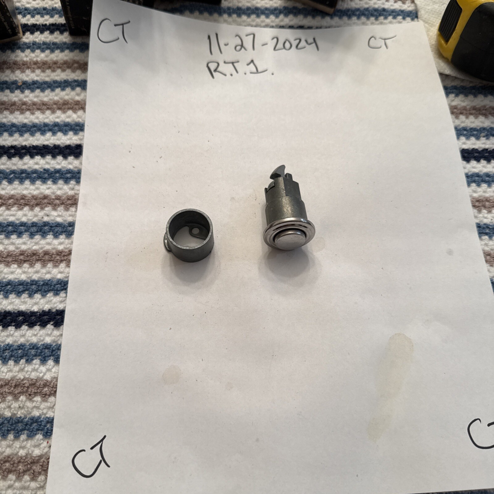 Gm Genuine Own Nos Knob Assembly 2042916