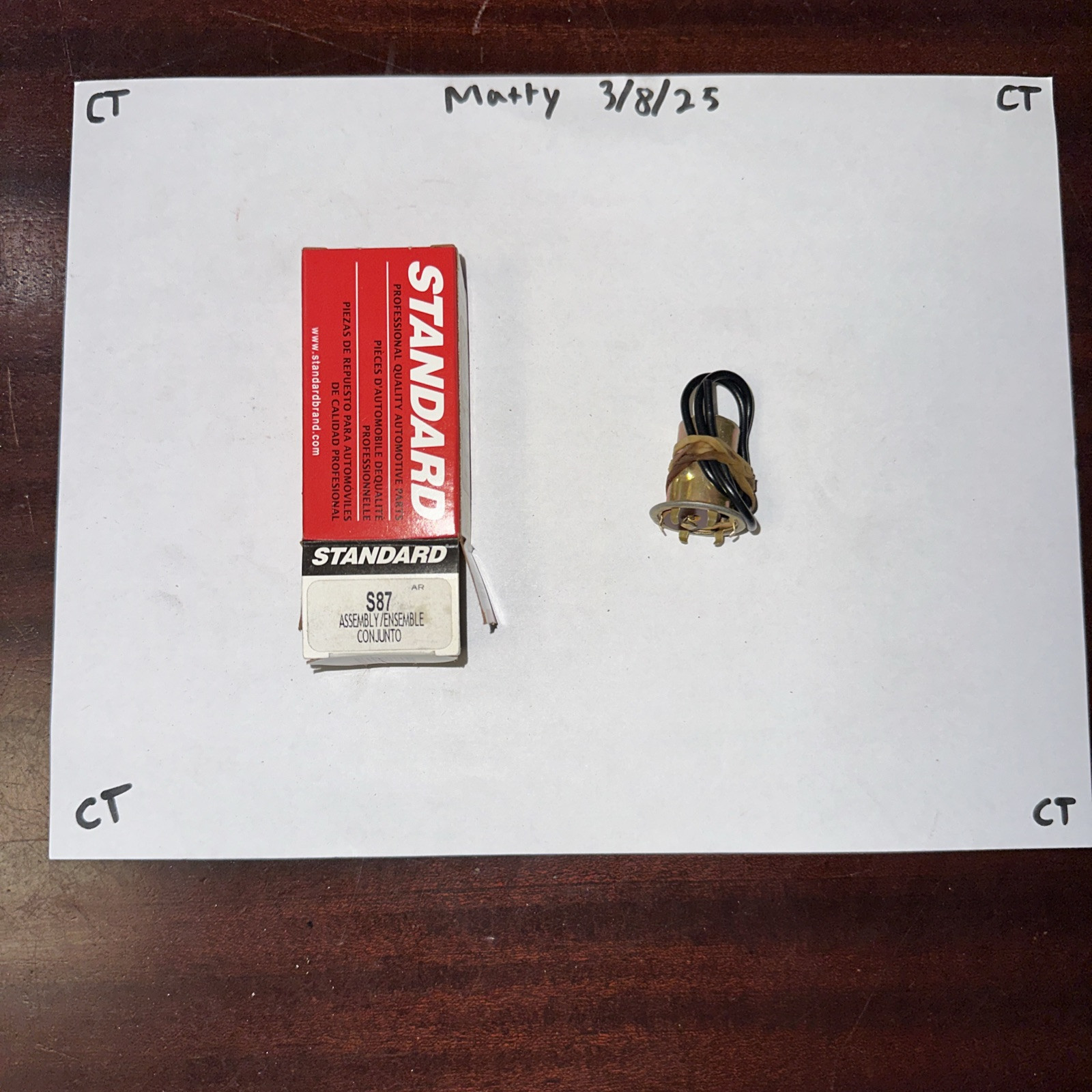License Plate Light Socket Standard S-87