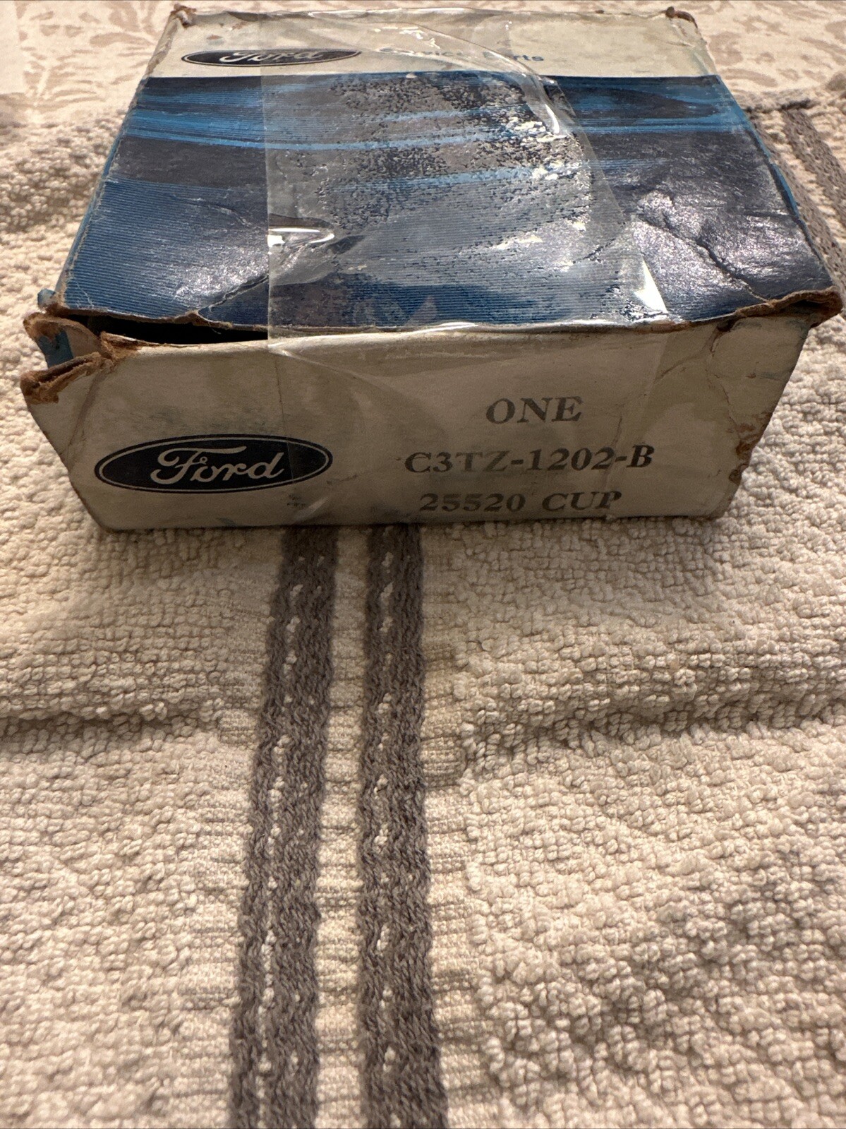 NEW FORD MOTOR COMPANY GENUINE OEM BEARING CUP PART NO. C3TZ-1202-B