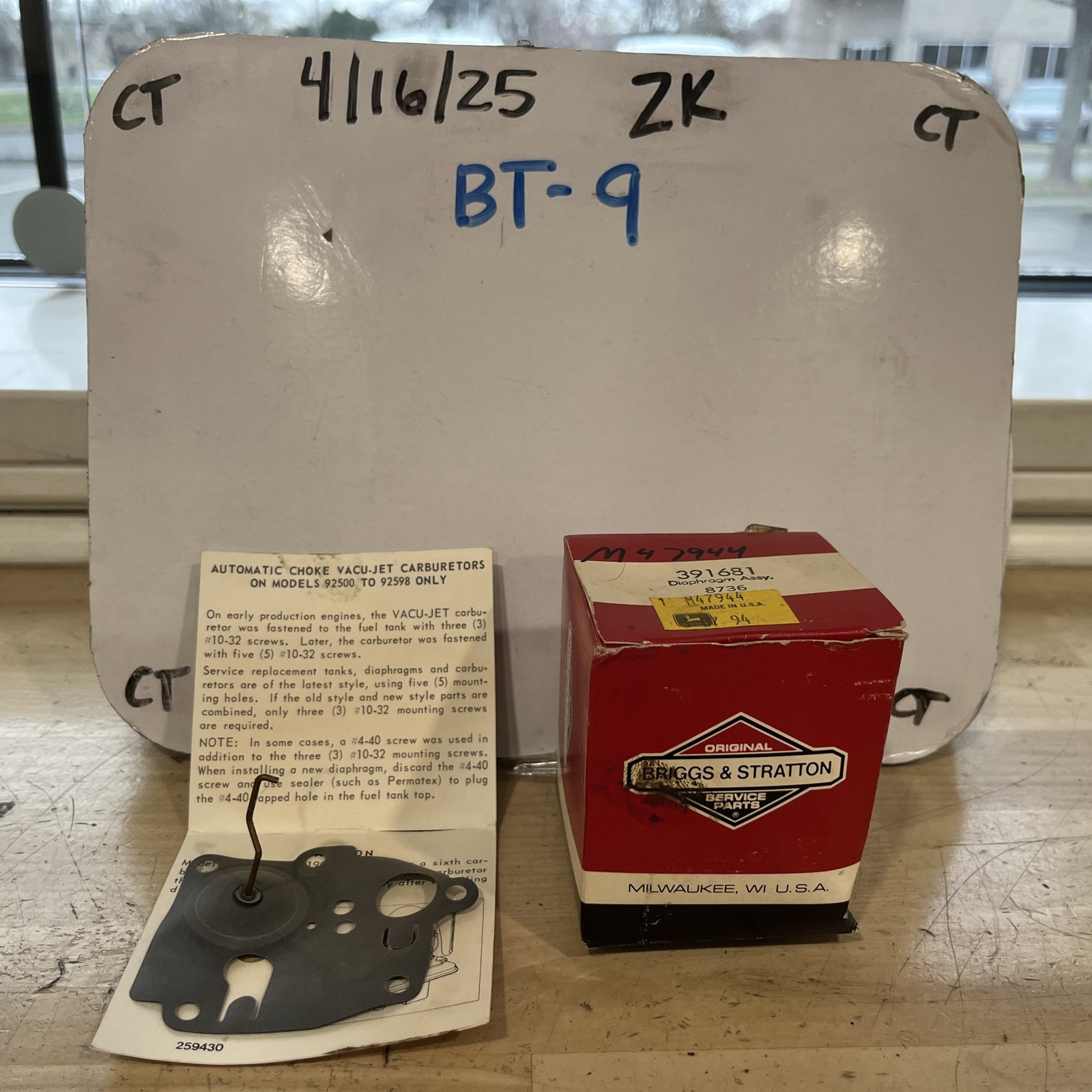 NOS Briggs & Stratton OEM 391681 Diaphragm Assembly (John Deere M47944)