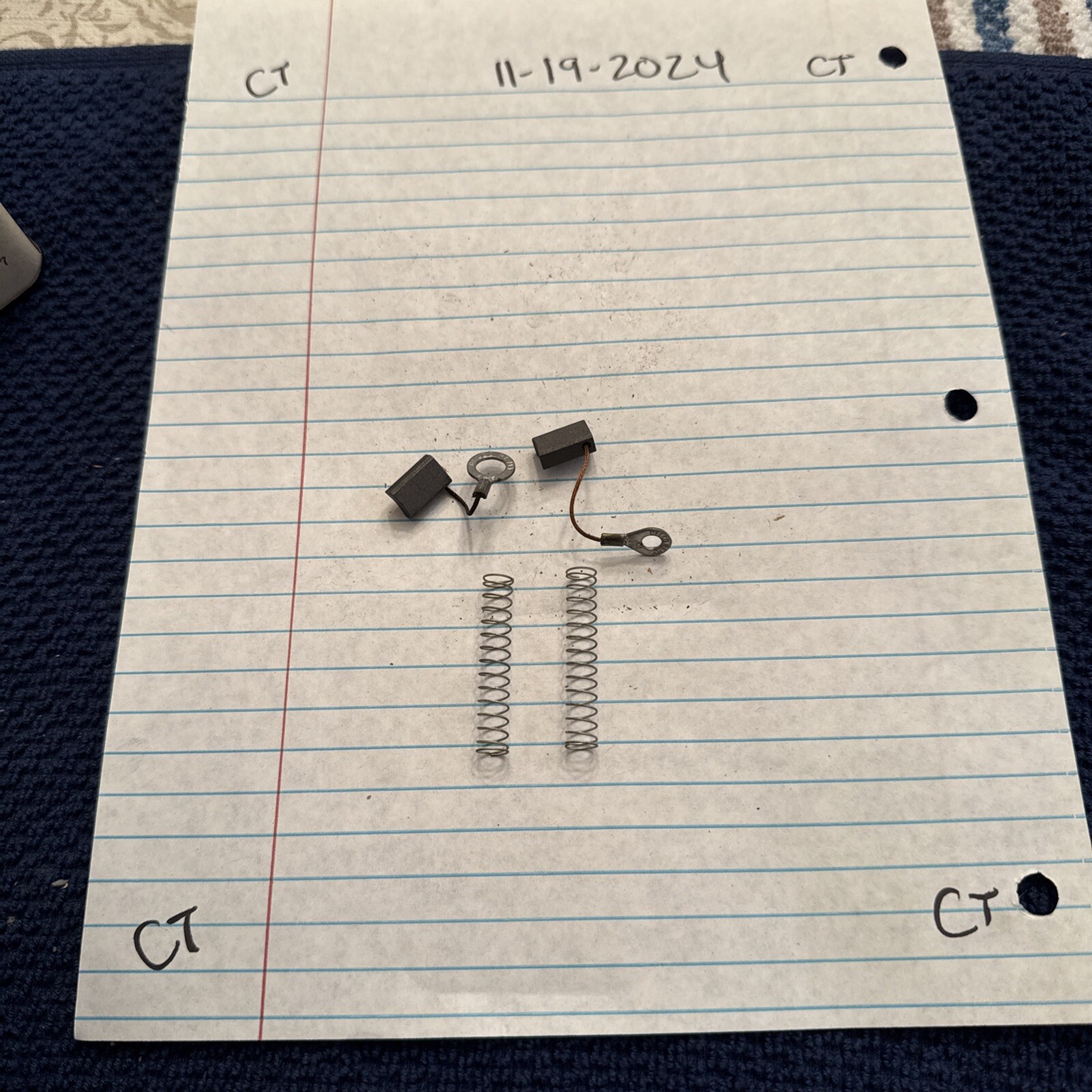 NOS GM 1958197 1962-1964 CORVETTE GENERATOR BRUSH SET - Image 3