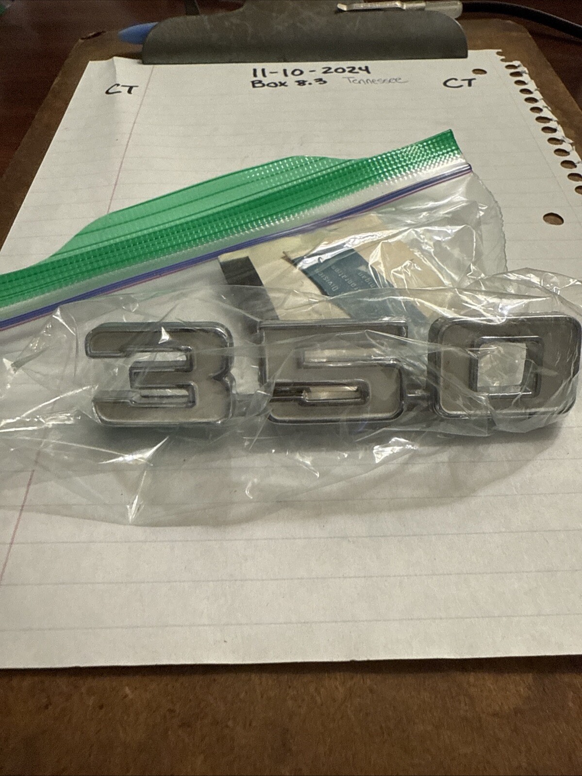 NOS OEM GM Camaro 3953627 Chrome "350" Fender Emblem 1969 - Image 3