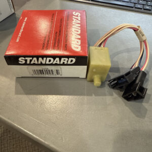 NOS Standard Motor Products Brake Light Switch. Part SLS135. See pic.