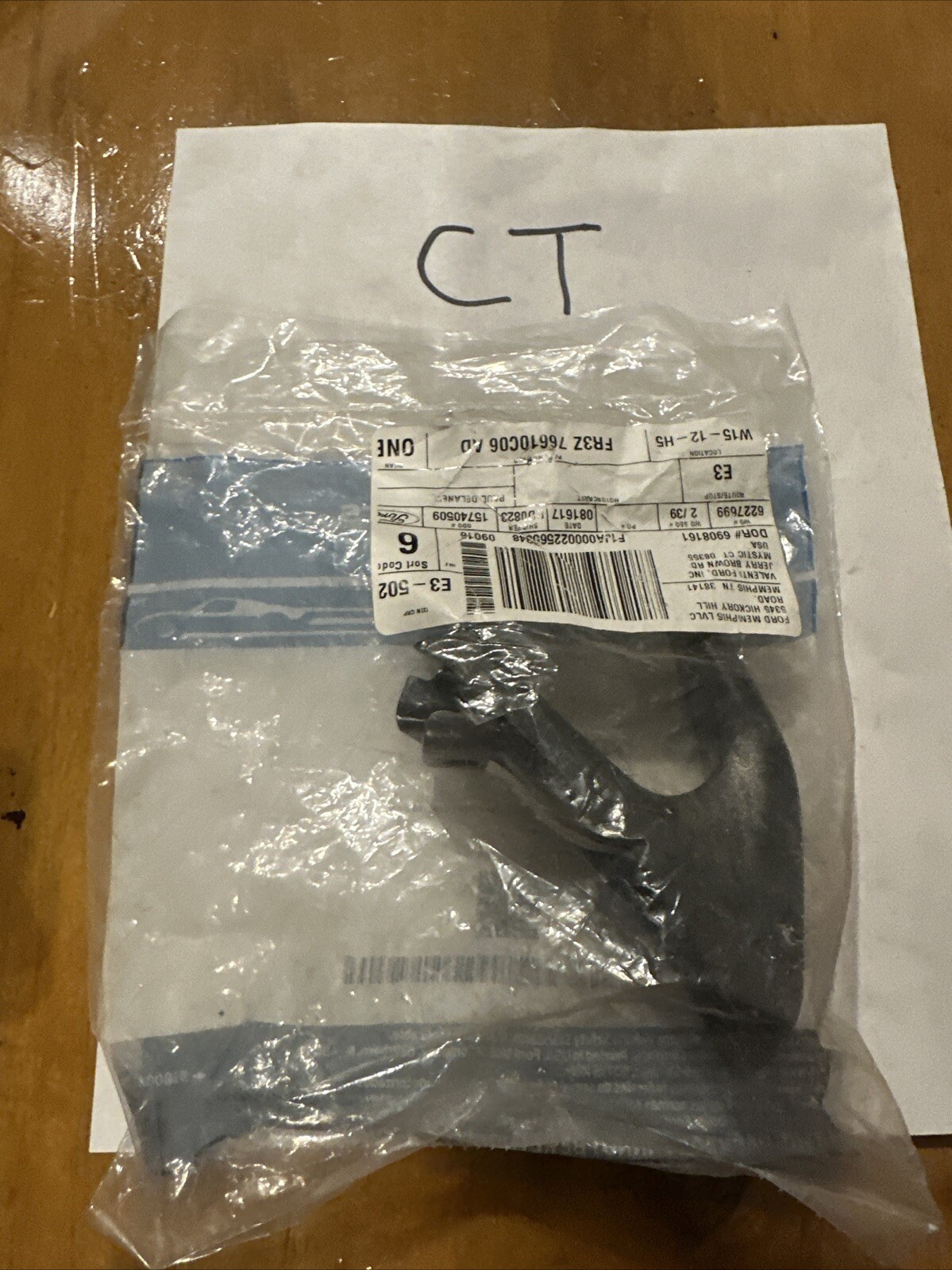 New Genuine Ford Loop Assembly FR3Z76610C06AD / FR3Z-76610C06-AD OEM - Image 3