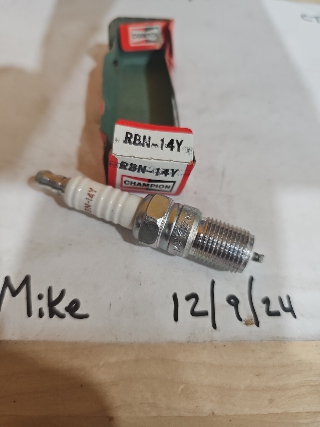 New Spark Plug Champion Spark Plugs RBN14Y - Image 3