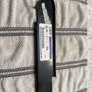 OEM NEW 2006-2008 Ford F150 Mark TL Crew Cab Lariat Side Bracket 6L3Z-17755-Aa