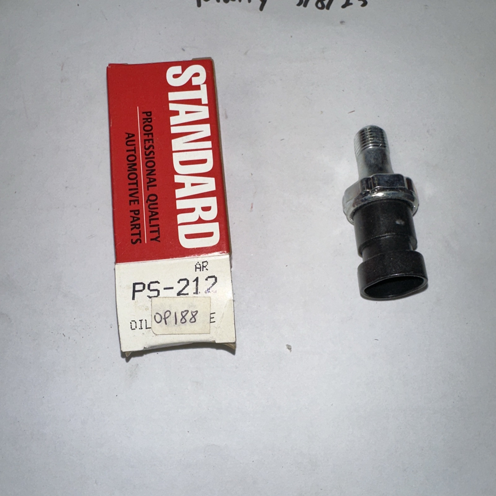 PS-212 Standard Motor Products Engine Oil Pressure Sender for Warning Light - Image 3