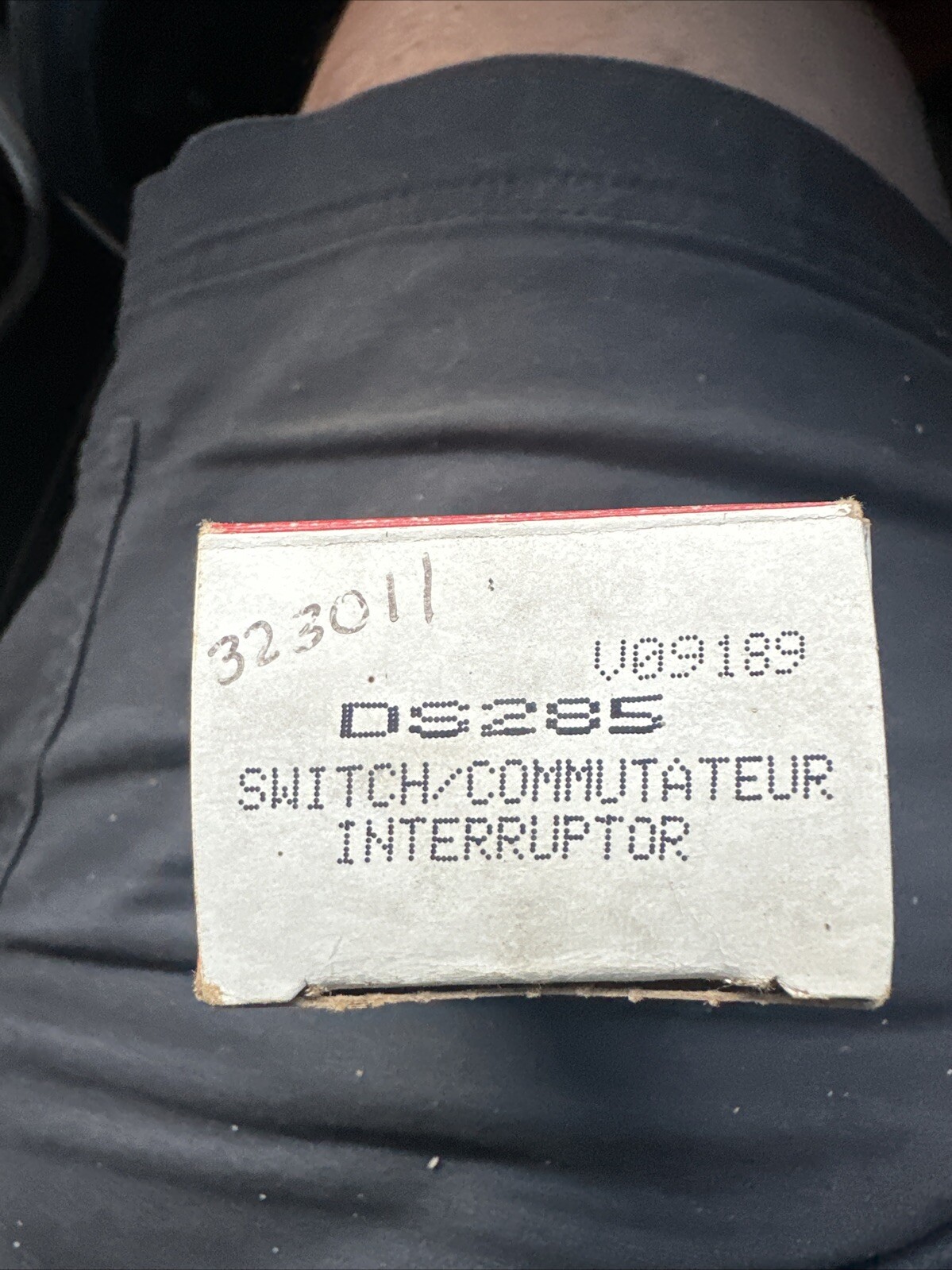 Standard Motor Products Rocker Switch. Part DS285. See pic.