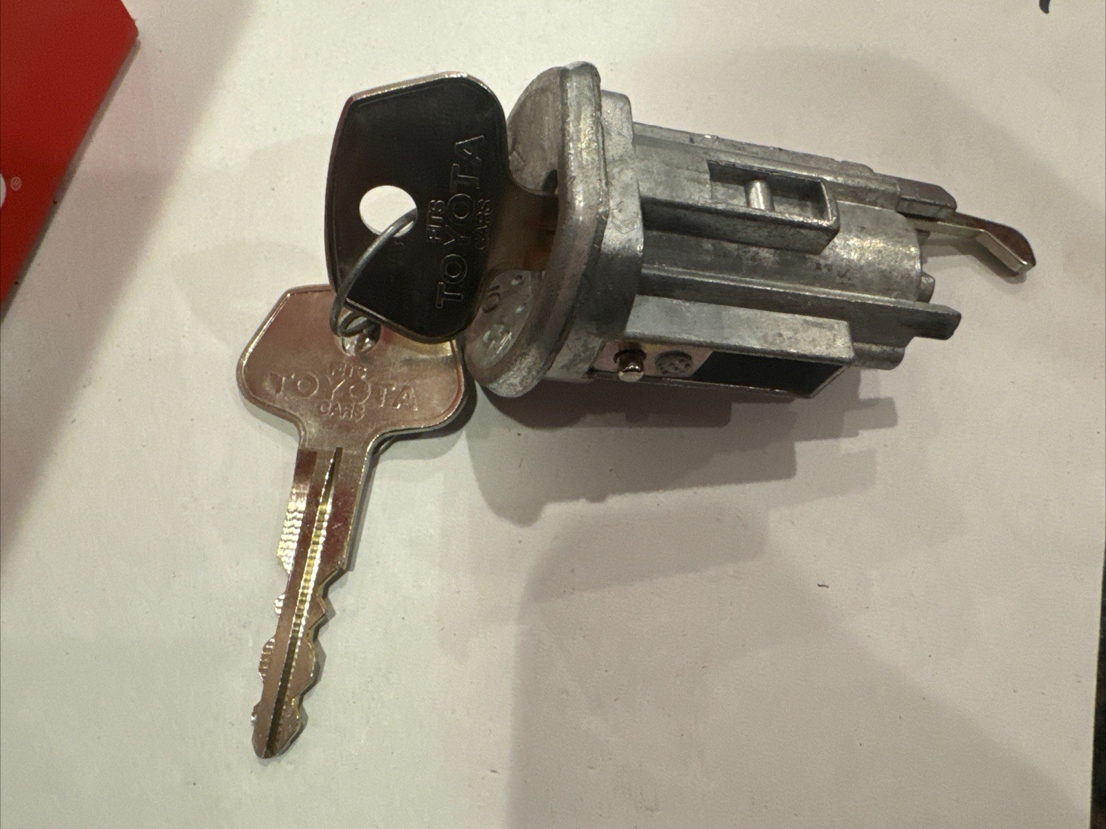 Standard T-Series Switch/Commutateur Interruptor US131T