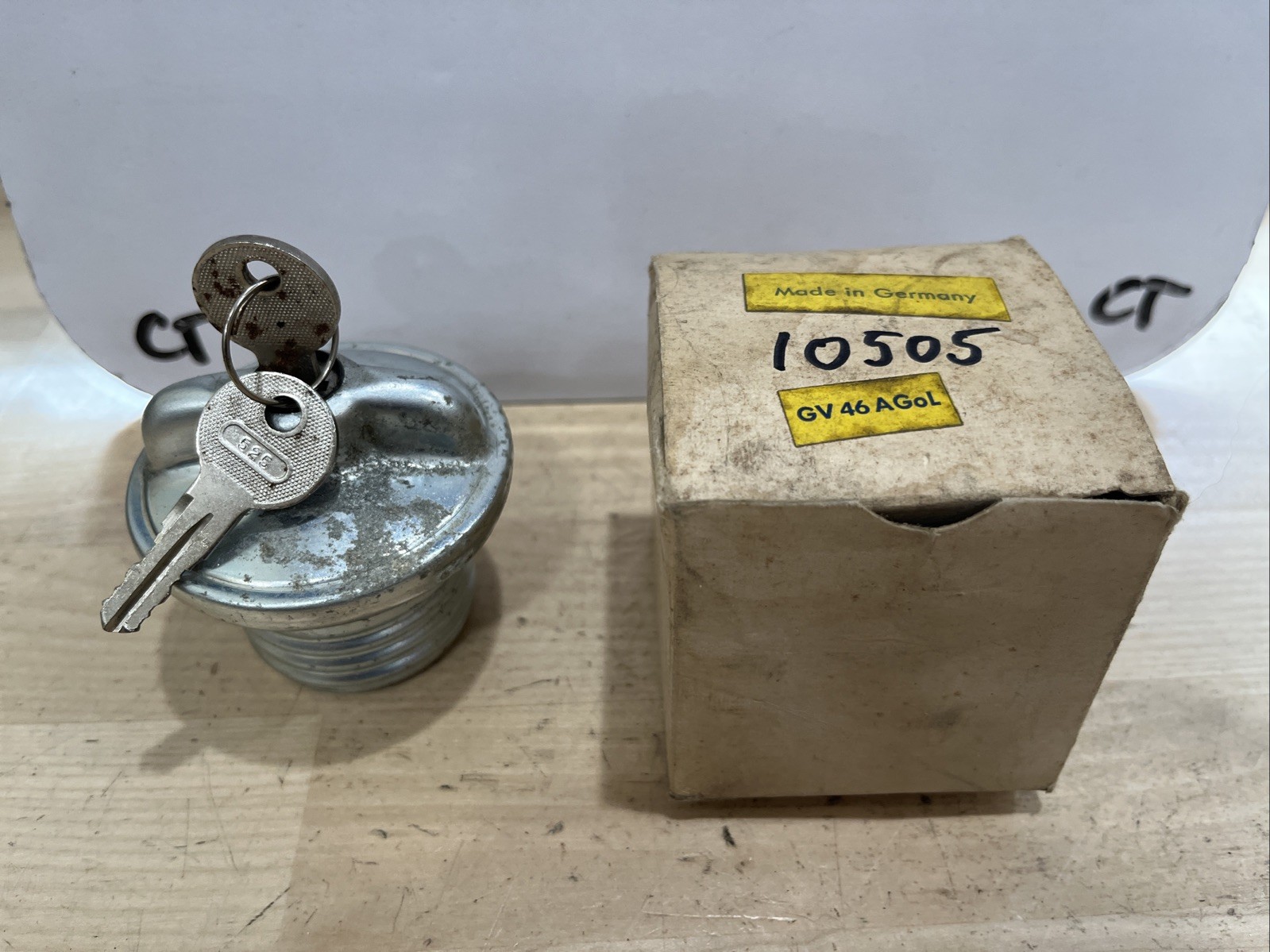 Stant Metal Gas Cap w/ Key 10505 (GV 46 AGoL) - Image 3