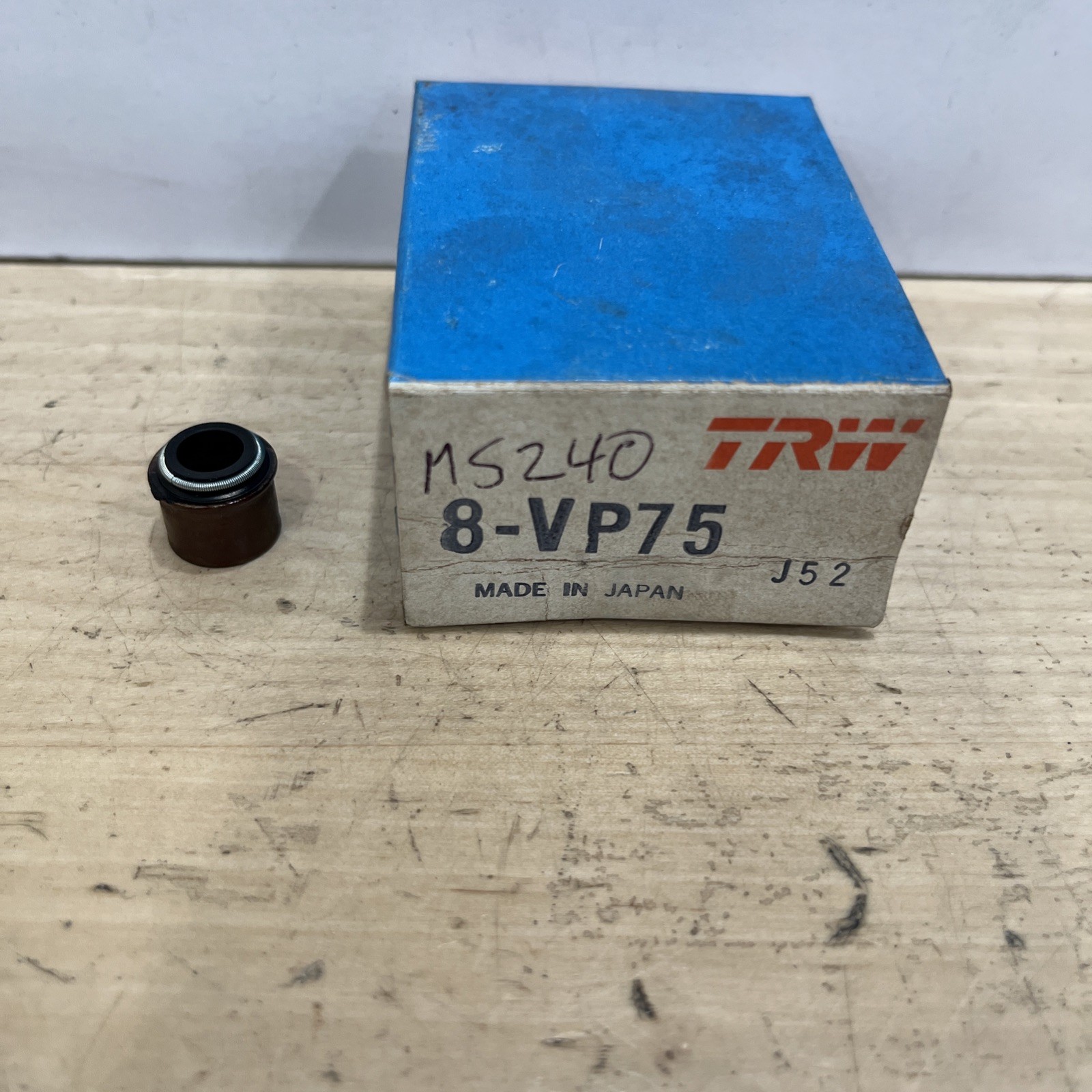 TRW VP-75 Valve Stem Oil Seal * SOLD INDIVIDUALLY - Image 3