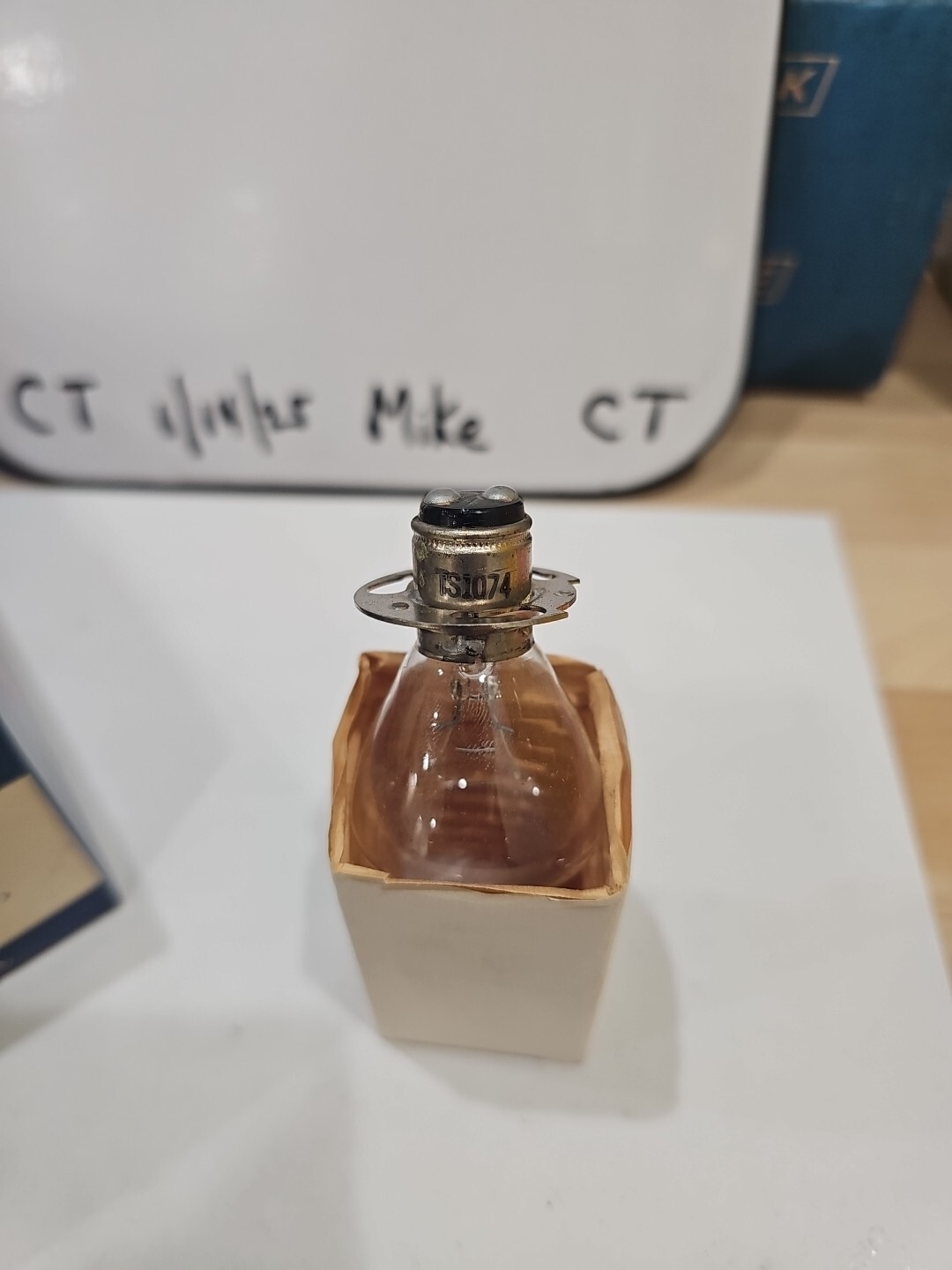 Tung-Sol No. 1074 12V 35W/4 C.P. Auto Lamp Bulbs One Box Of 10 - Image 3