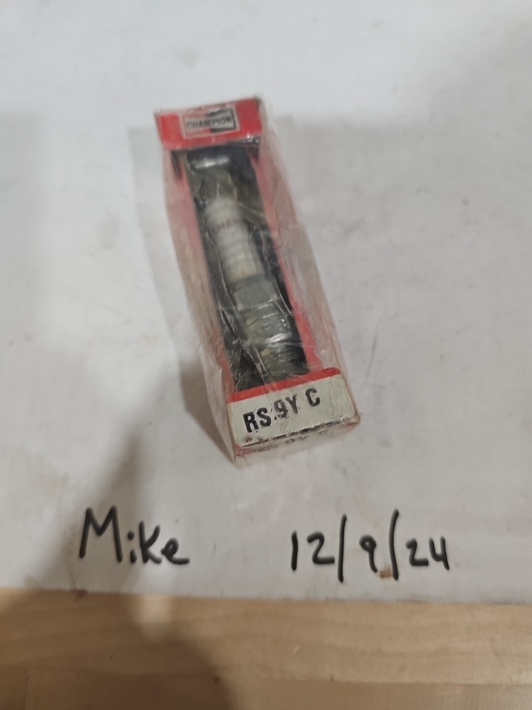 Vintage Champion RS9YC Spark Plug