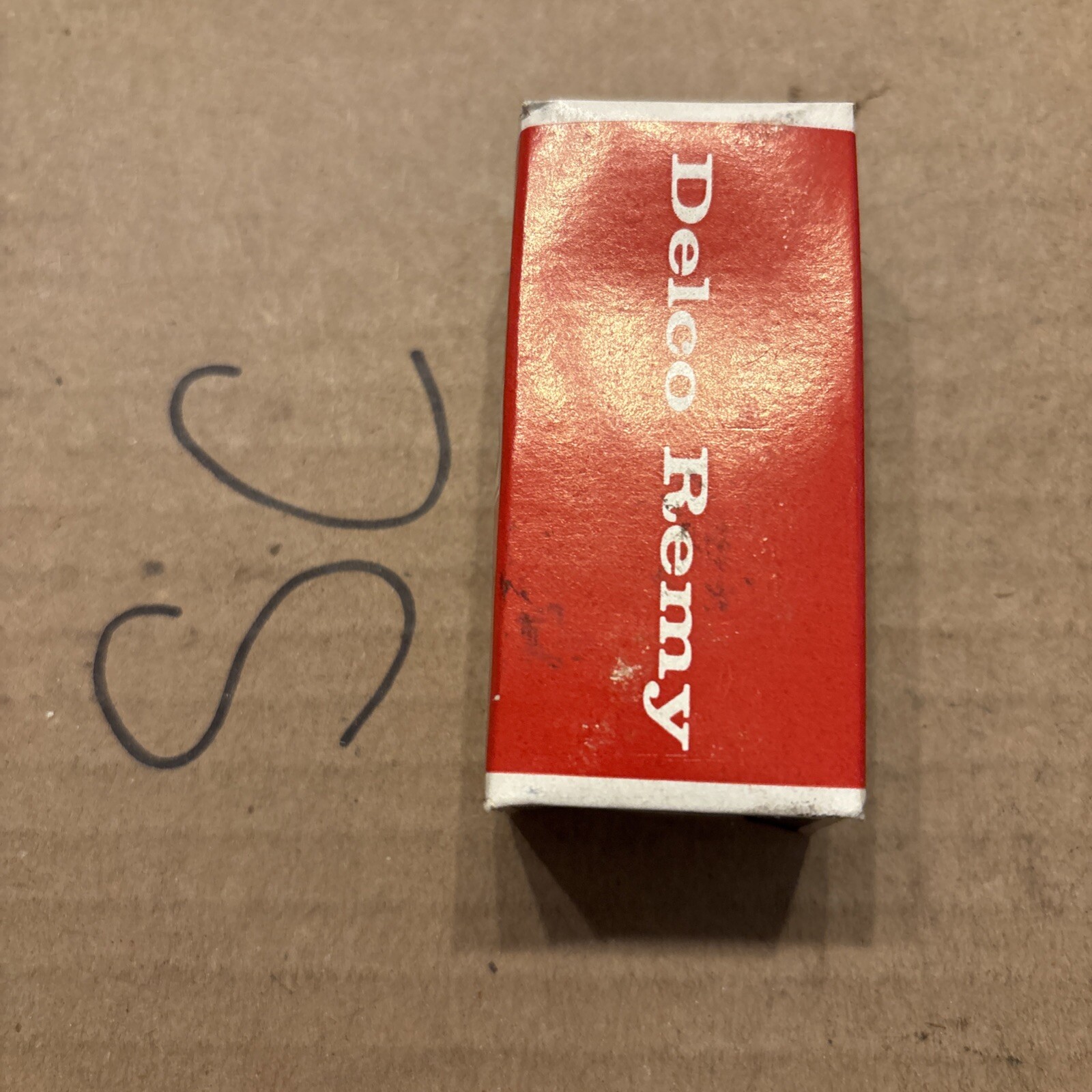 Vintage Delco Remy C-401 Distributor Rotor 1972273 new Sealed for V8 V6 Engine - Image 7