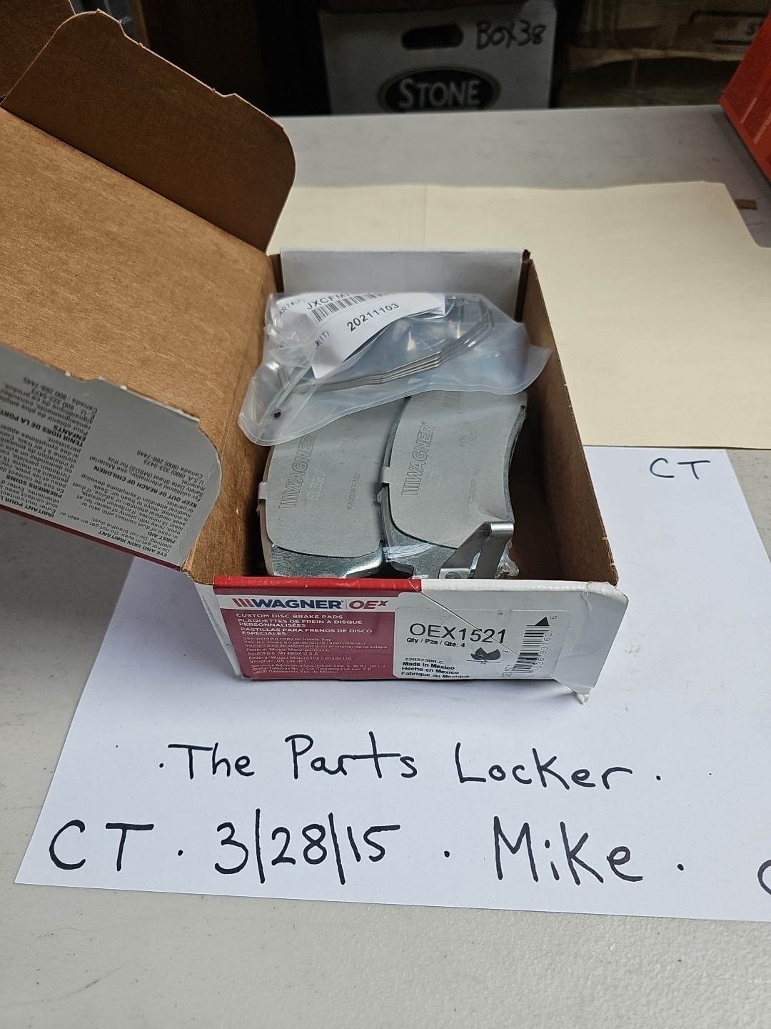 WAGNER OEx Premium Ceramic Disc Brake Pad Set 6" x 2" Grey OEX1521 - Image 3