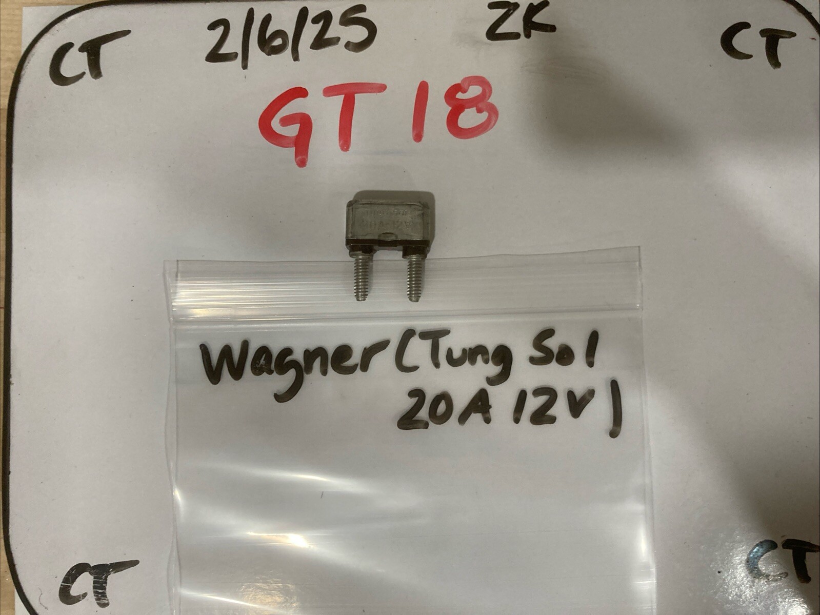 Wagner Tung-Sol Type 1 Auto Reset 20 Amp 12 Volt Cycling Circuit Breaker