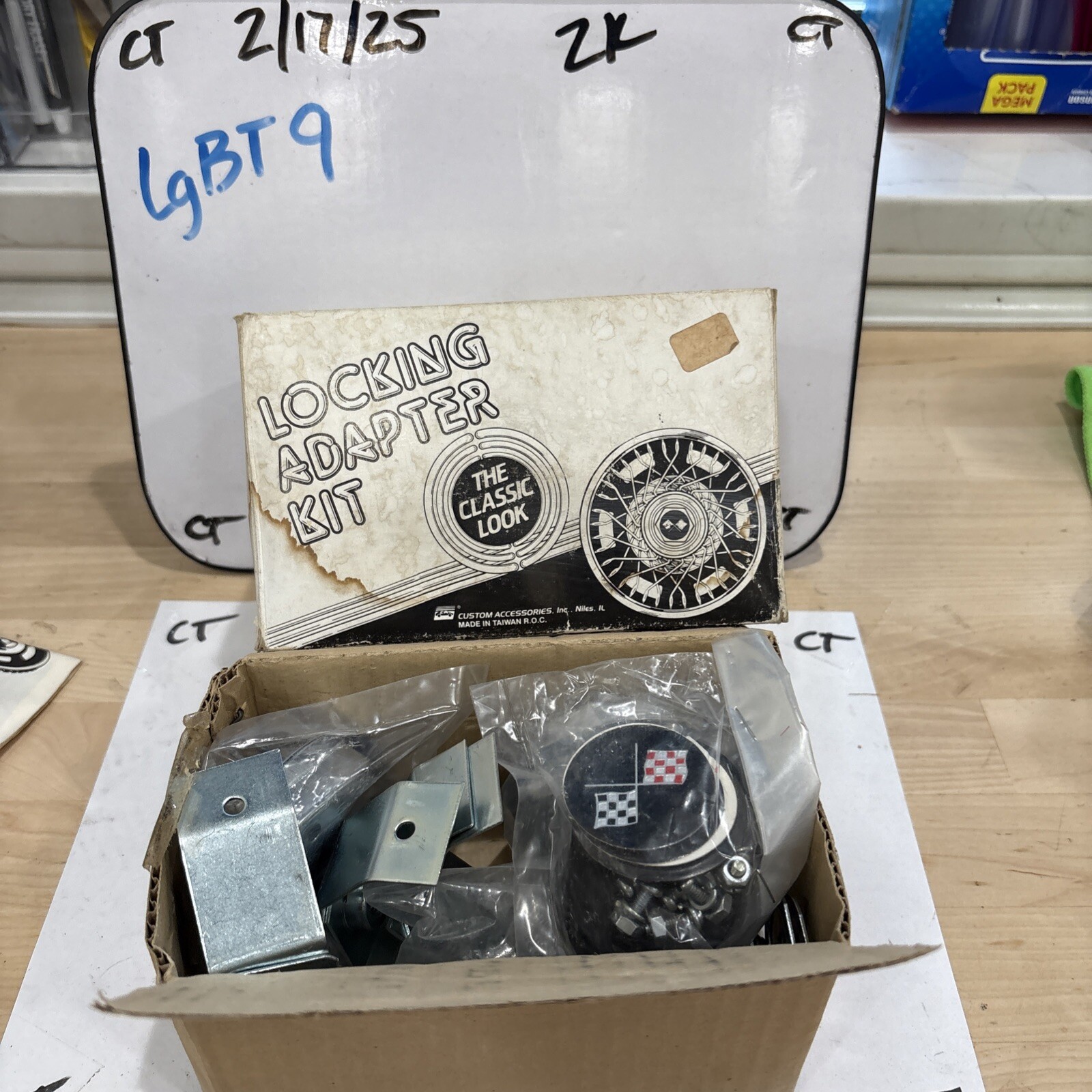 Wire Wheel Cover Lock Kit Hub Cap Anti-Theft Locking Adapter. Custom Acc