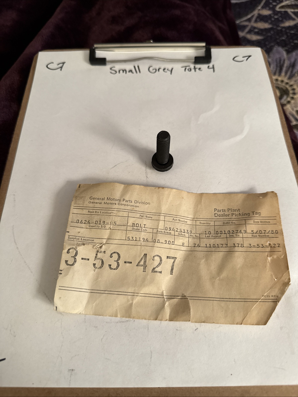 (1) GM BOLT LWR STRG SHAFT TO JOI 9425339 Sold Individually