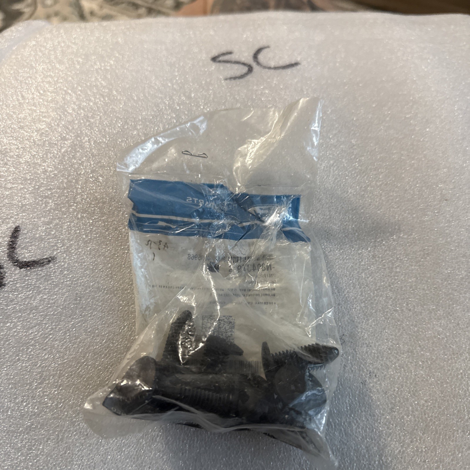 (1) Genuine Ford OE Pin N804379-S. Sold Individually - Image 4