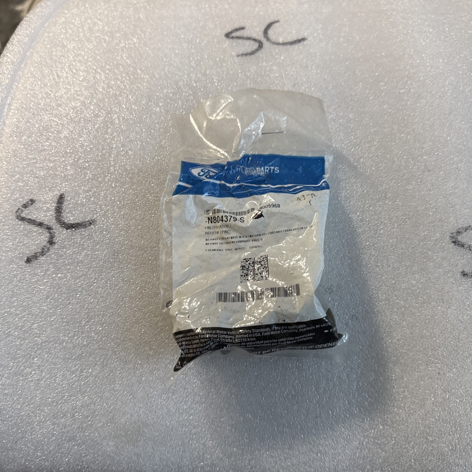 (1) Genuine Ford OE Pin N804379-S. Sold Individually