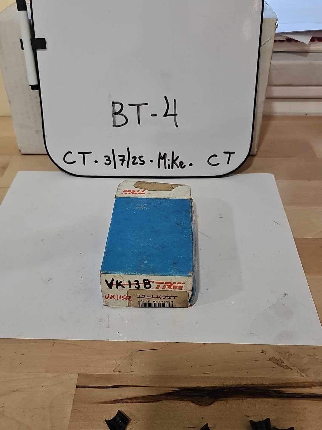 (28) VK115R Engine Valve Spring Retainer Keeper Pontiac Ford Chevrolet 1962-1965