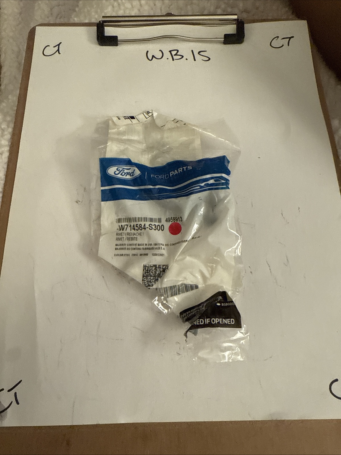 (2)Genuine Ford OE Rivet W714584S300 Sold Individually