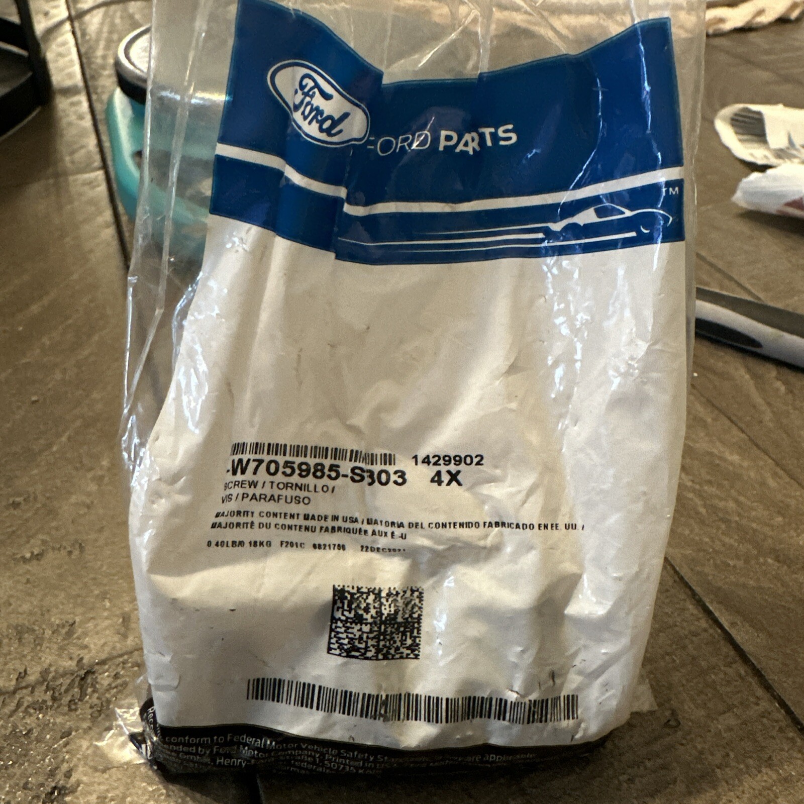 3 PCS FORD 2015/21 MUSTANG, TRANSIT "SCREW & WASHER" STEERING WHEEL W705985-S303