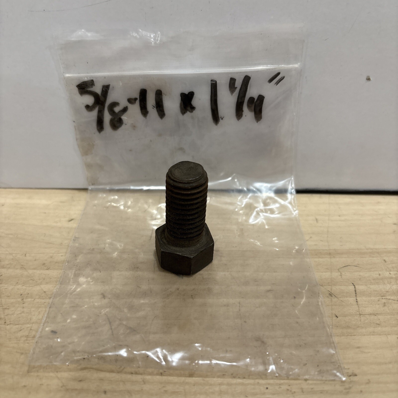 5/8-11 x 1-1/4" (FT) Hex Bolt Gd 8 Cap Screw Coarse (Sold Individual) - Image 3