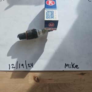 AC 44N Spark Plug - NOS - Green Rings, Knurled Base - 1959 thru 68 Chevy V8