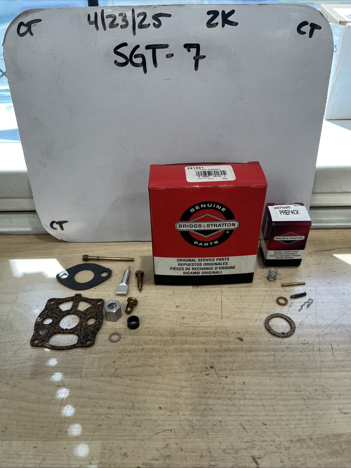 BRIGGS & STRATTON CARB KIT. Part No. 291691 D70