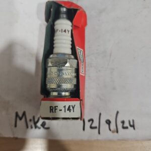 CHAMPION RF14Y SPARK PLUG NOS