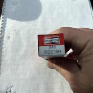Champion 940 Copper Plus Spark Plug 940 RDZ19H