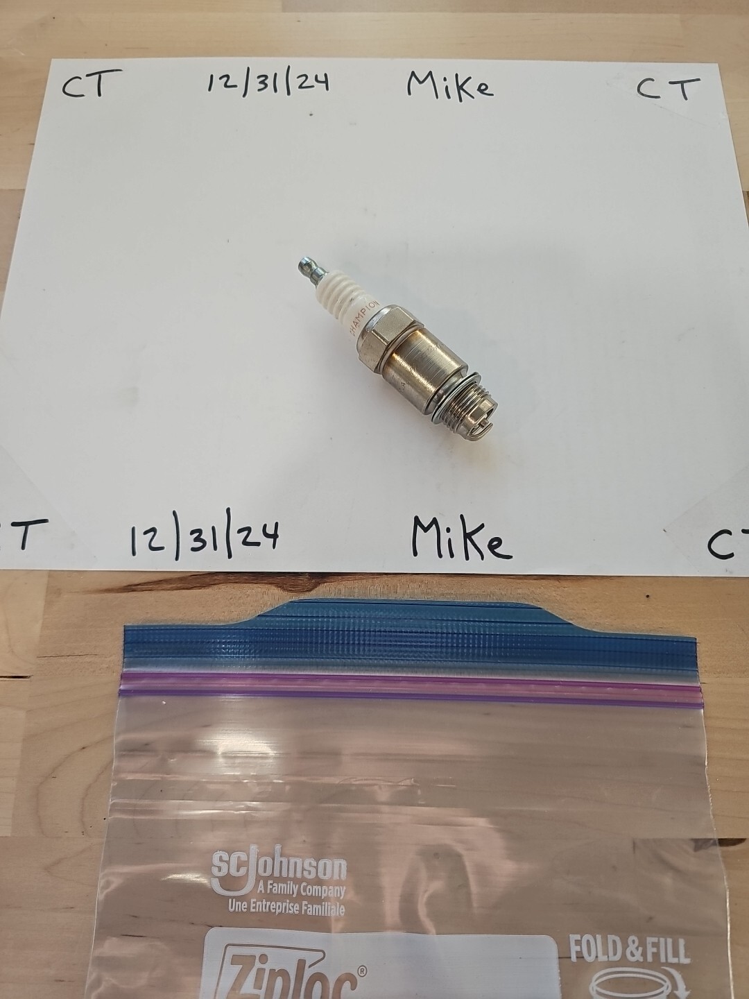 Champion Spark Plug Ignition- D23 - Image 4