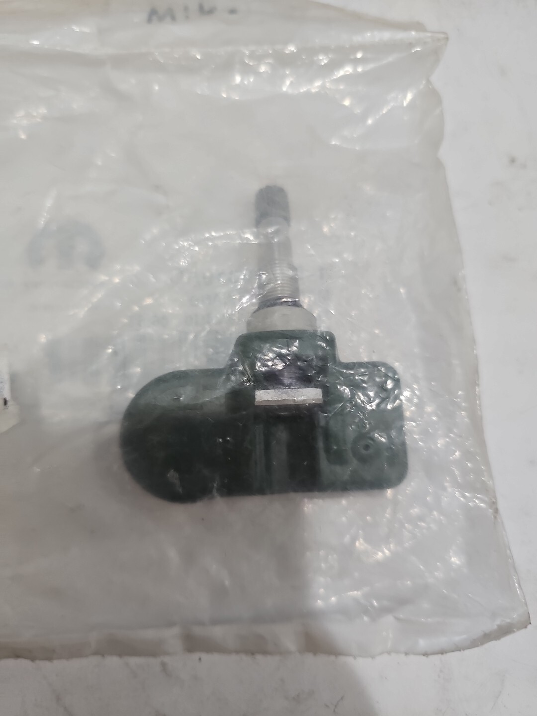 Complete Genuine OEM Mopar TPMS Tire Pressure Sensor & Service Kit 56029319AC - Image 3