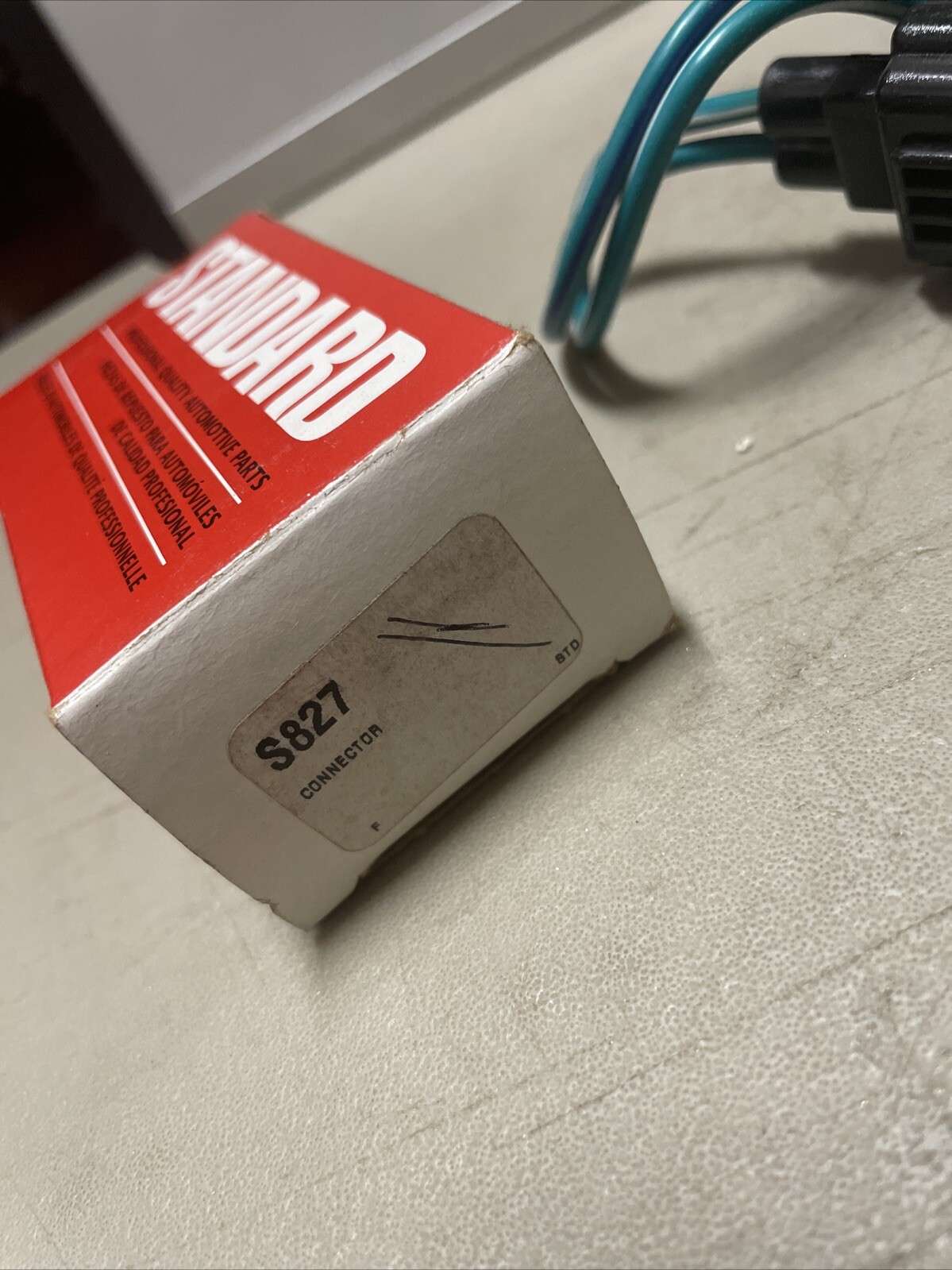 Engine Cooling Fan Motor Connector Standard S-827 - Image 3