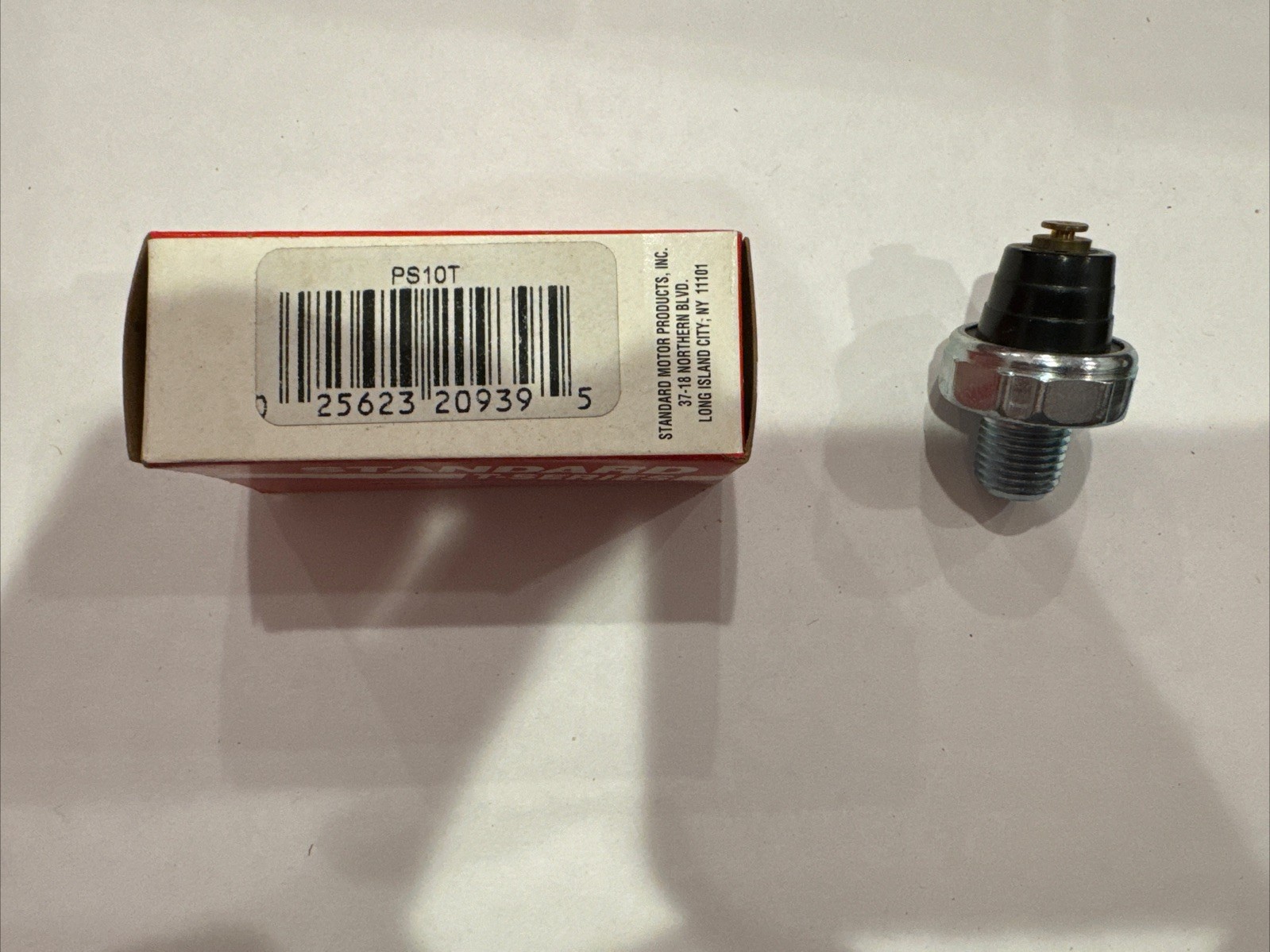 Engine Oil Pressure Switch Standard PS10T - Image 4