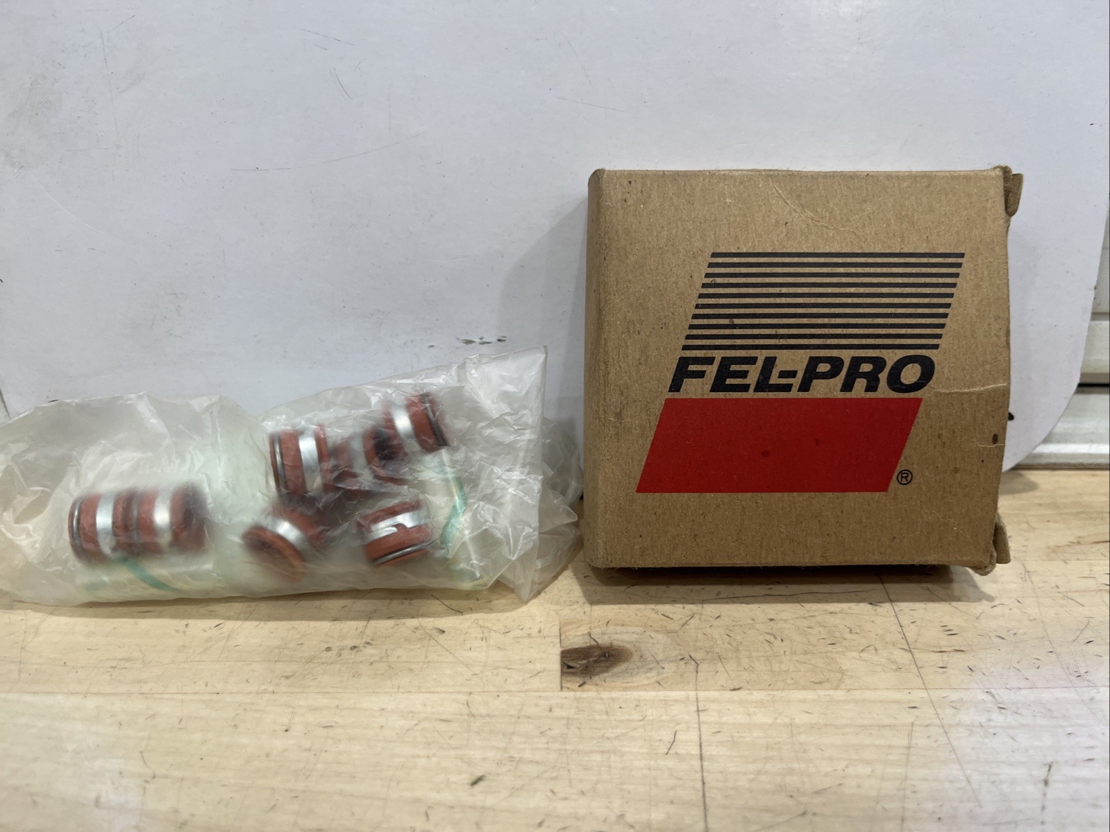 Engine Valve Stem Oil Seal Set Fel-Pro SS 72684 - Image 3