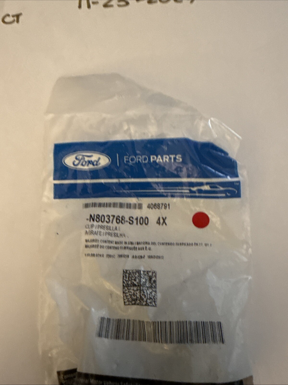FORD N803768-S100 Clip Lot of 4 - Image 3