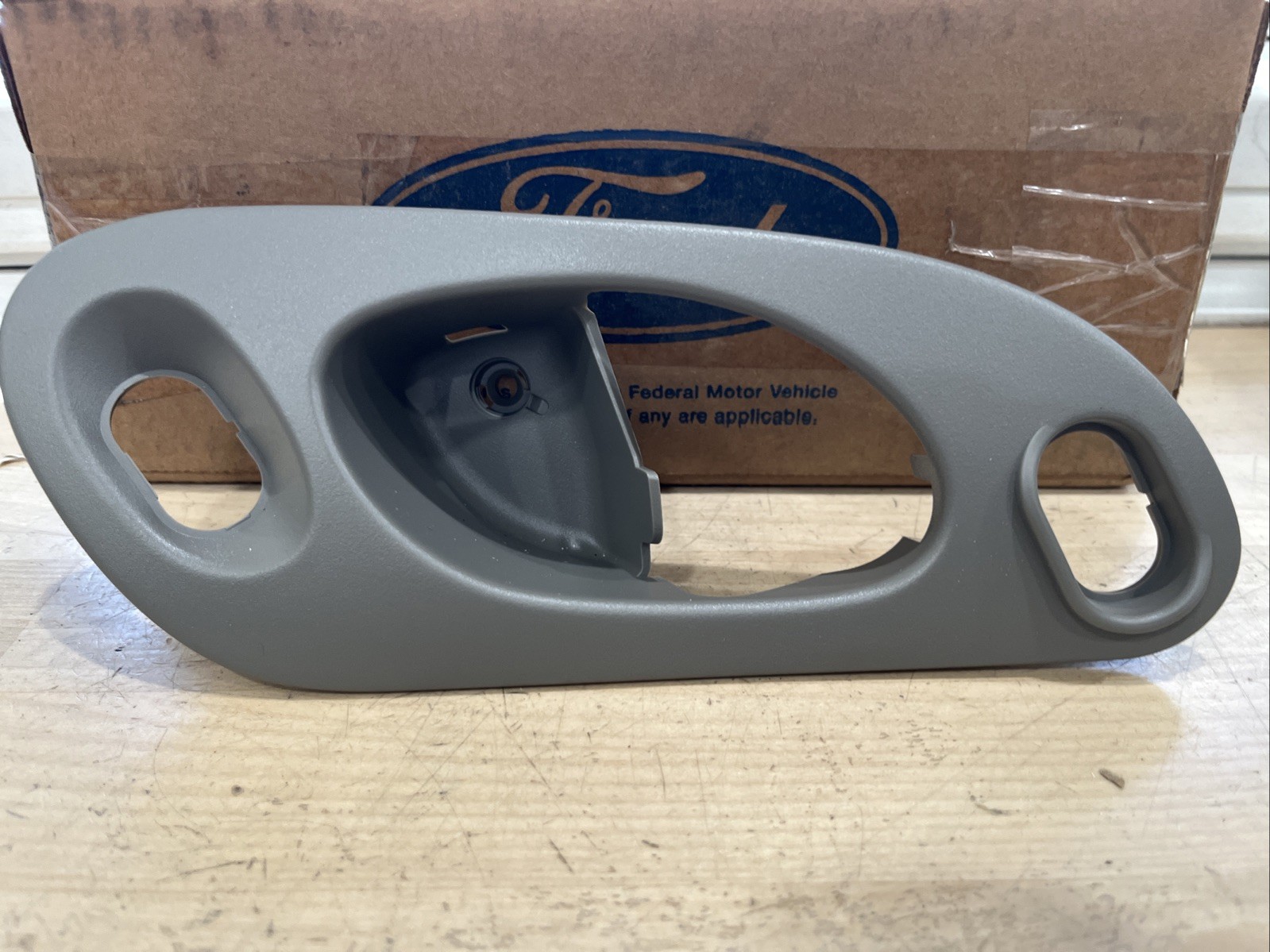 Ford F8RZ-5422634-BAB Bezel for Contour