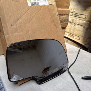 GM 19120544 Mirror,Outside Rear View RH (Flat Reflector Glass & Backing Plate)