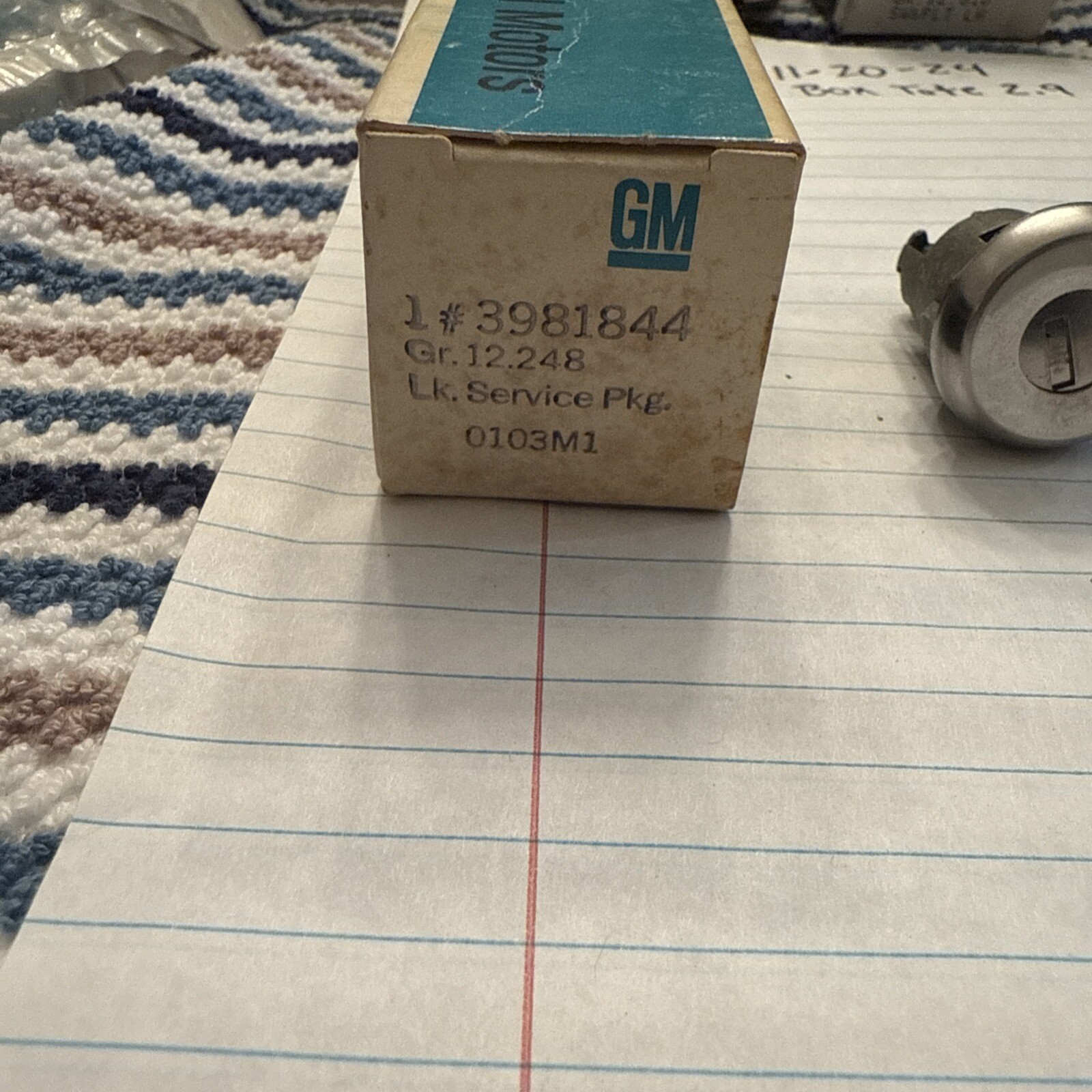 GM 1968 - 1972 Chevrolet Pontiac Rear Trunk Lock Cylinder NOS Part # 3931615 - Image 3